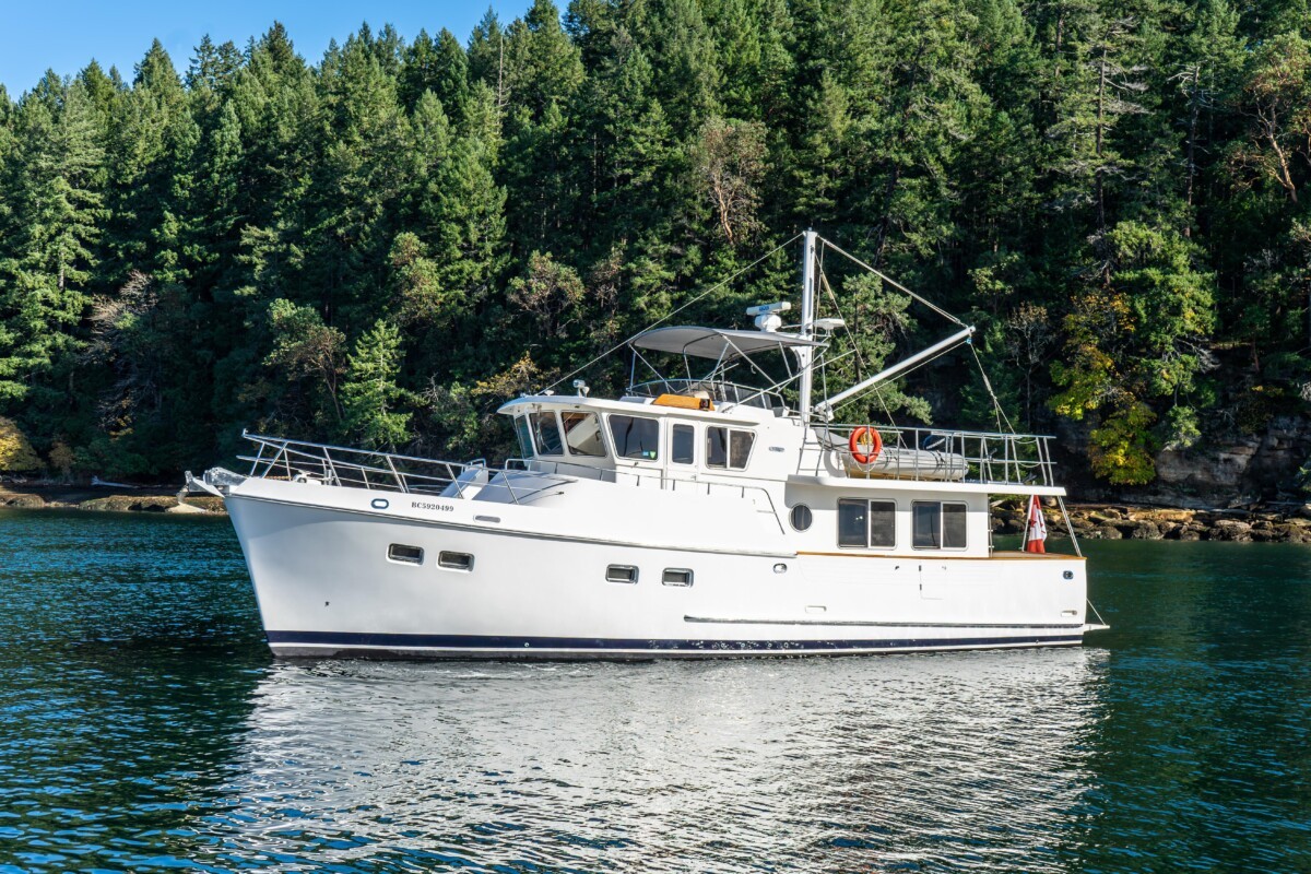 yacht charters nanaimo