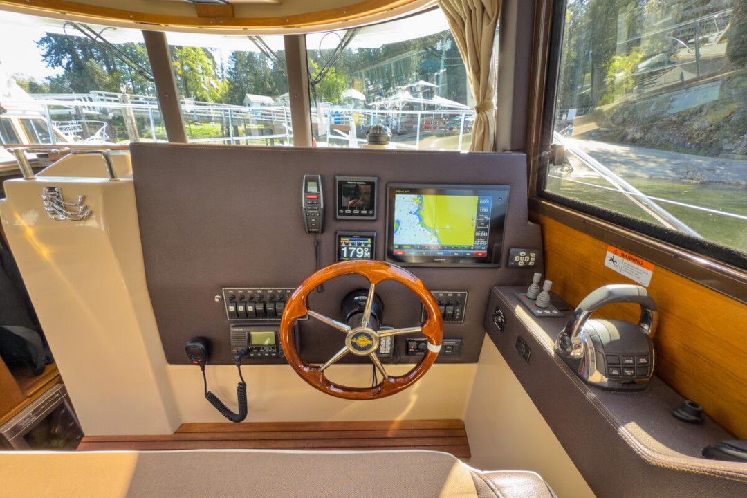 2018 Ranger Tugs R-29 S - Charles David Yachts